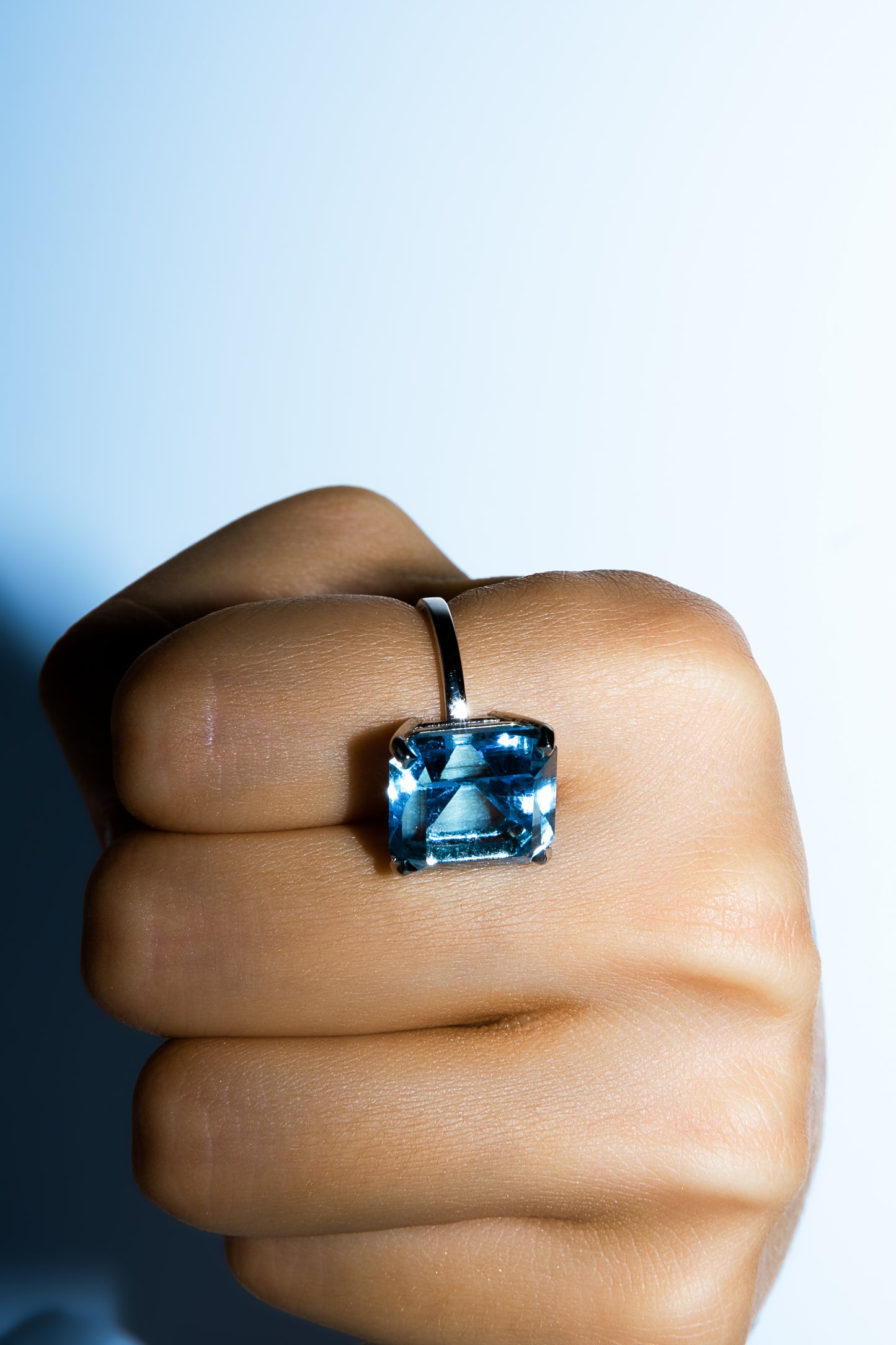 SIC VOLO with topaz